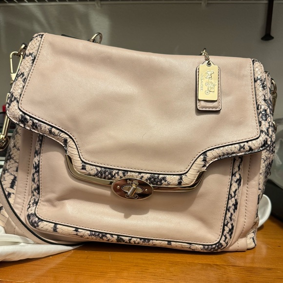 COACH light pink and snakeskin shoulder bag - Picture 2 of 12